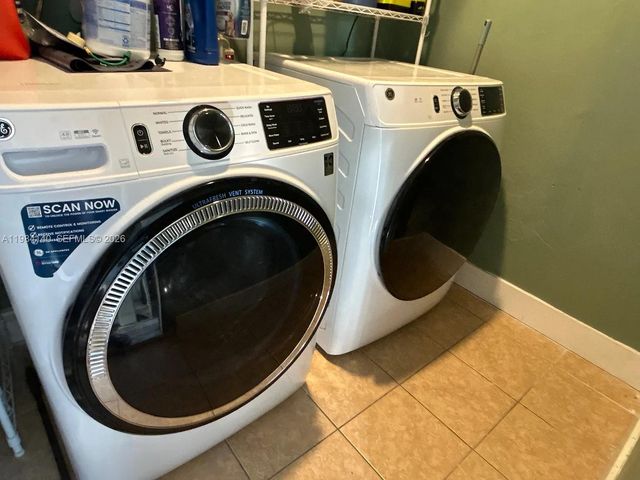 16231 SW 99th Ct, Miami, FL 33157