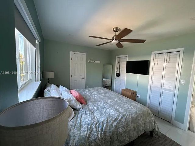 16231 SW 99th Ct, Miami, FL 33157