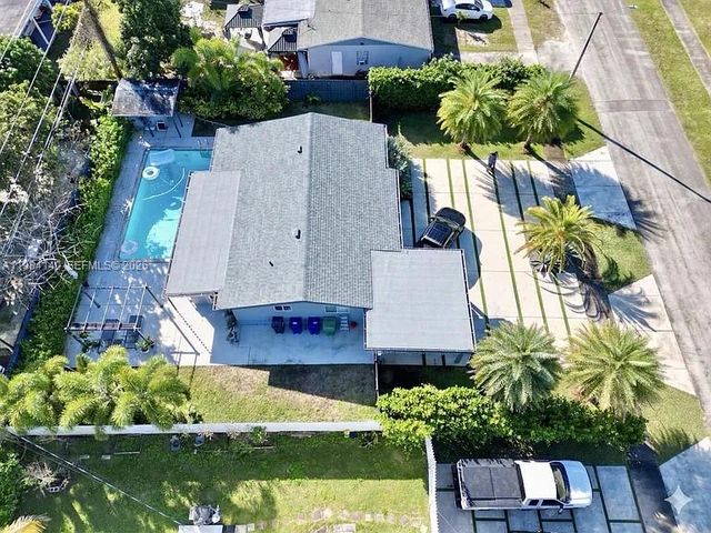 16231 SW 99th Ct, Miami, FL 33157