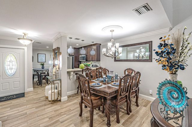 405 Maplewood Drive 405, Greenacres, FL 33415