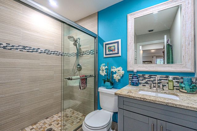 405 Maplewood Drive 405, Greenacres, FL 33415