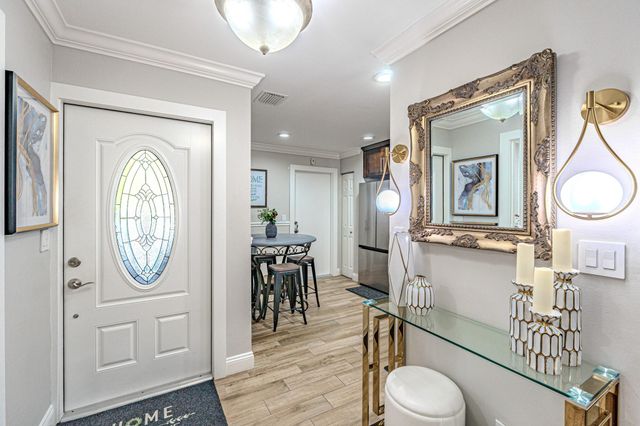 405 Maplewood Drive 405, Greenacres, FL 33415