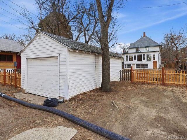 1912 N Greenwood St, Pueblo, CO 81003