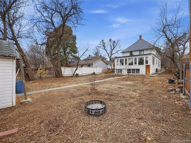 1912 N Greenwood St, Pueblo, CO 81003