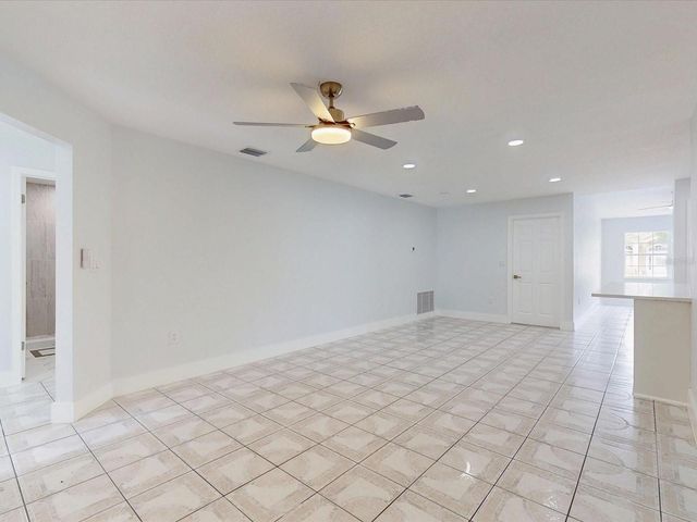 2401 BEL AIR CIRCLE, Kissimmee, FL 34743