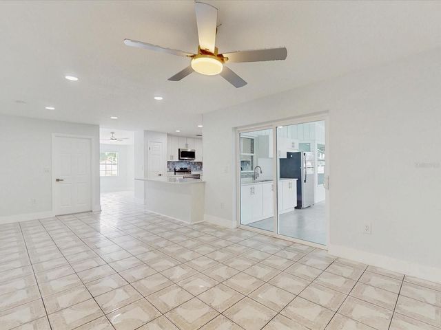 2401 BEL AIR CIRCLE, Kissimmee, FL 34743