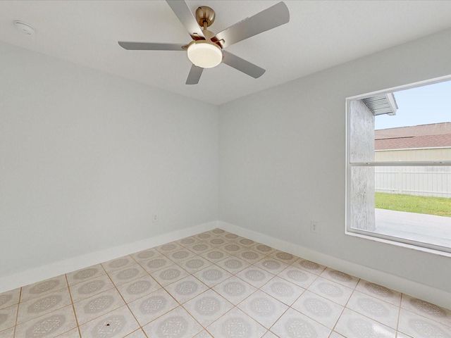 2401 BEL AIR CIRCLE, Kissimmee, FL 34743