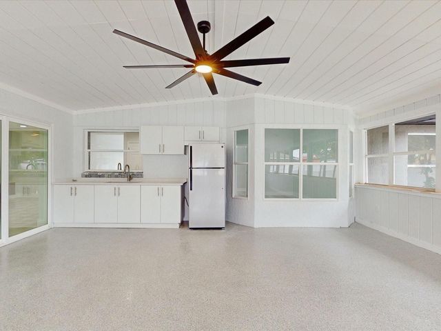 2401 BEL AIR CIRCLE, Kissimmee, FL 34743