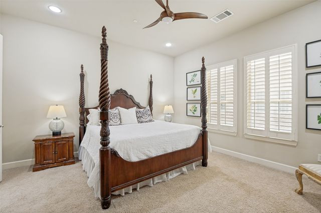 7333 Valley View Lane 304, Dallas, TX 75240