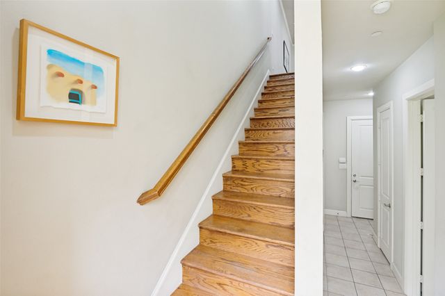 7333 Valley View Lane 304, Dallas, TX 75240