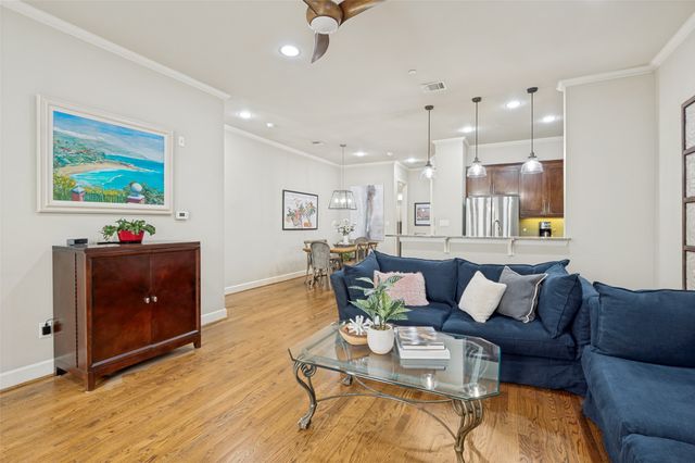 7333 Valley View Lane 304, Dallas, TX 75240