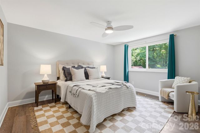 716 Regency Drive, Charlotte, NC 28211