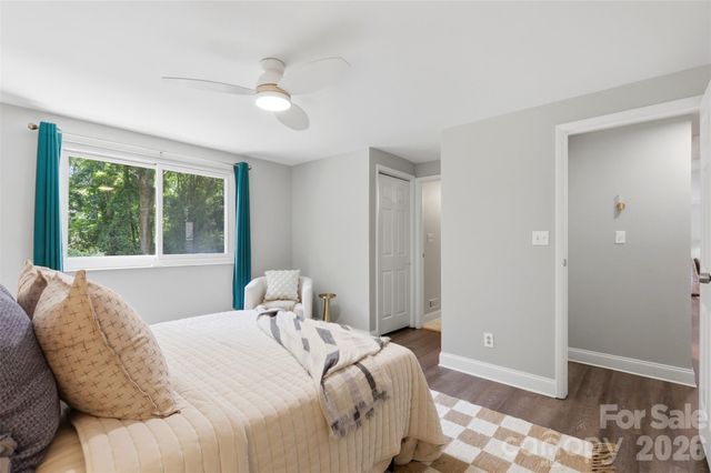 716 Regency Drive, Charlotte, NC 28211