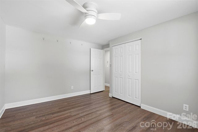 716 Regency Drive, Charlotte, NC 28211