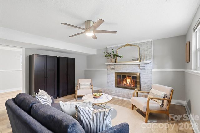 716 Regency Drive, Charlotte, NC 28211