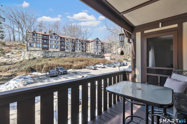 125 Warner Hill Road 110, Stratford, CT 06614