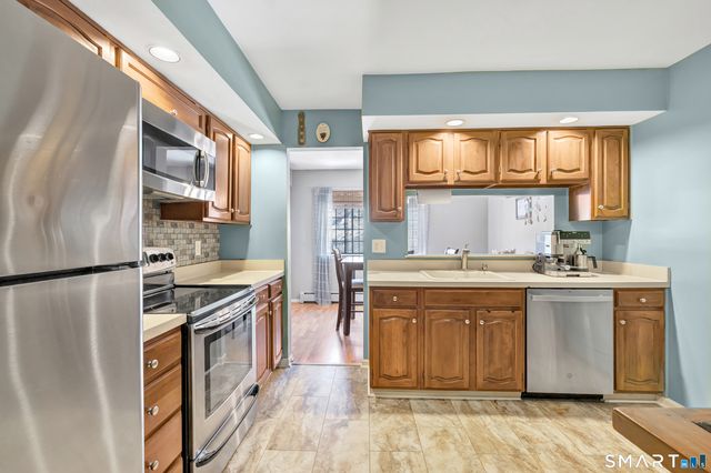 125 Warner Hill Road 110, Stratford, CT 06614