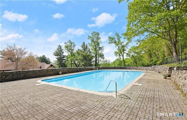 125 Warner Hill Road 110, Stratford, CT 06614