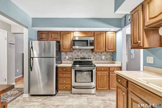 125 Warner Hill Road 110, Stratford, CT 06614