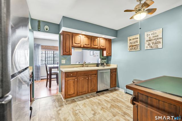 125 Warner Hill Road 110, Stratford, CT 06614