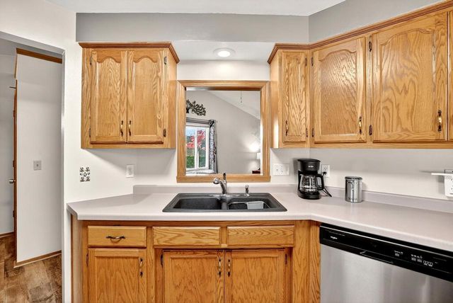 2919 S MOON BEAM COURT, Appleton, WI 54915