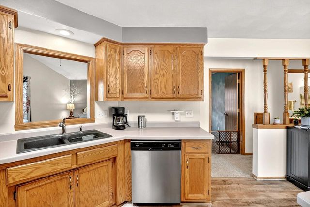 2919 S MOON BEAM COURT, Appleton, WI 54915