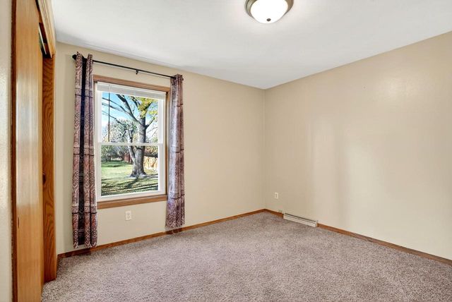 2919 S MOON BEAM COURT, Appleton, WI 54915