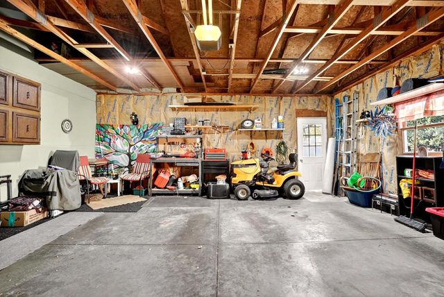 2919 S MOON BEAM COURT, Appleton, WI 54915