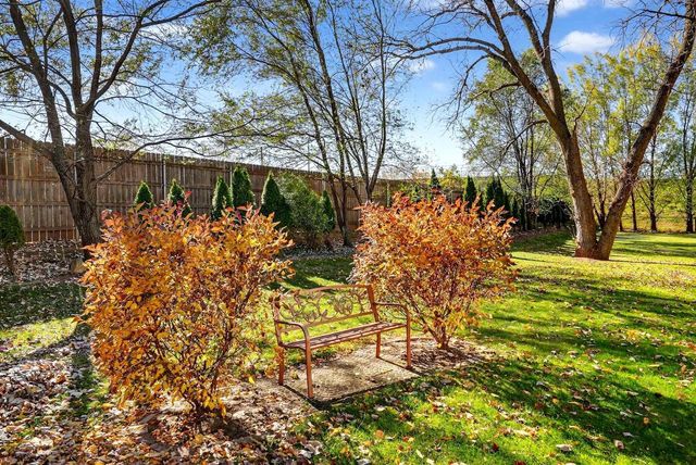 2919 S MOON BEAM COURT, Appleton, WI 54915