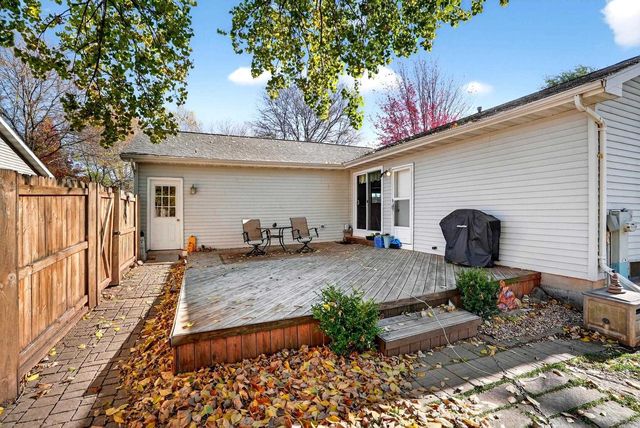 2919 S MOON BEAM COURT, Appleton, WI 54915