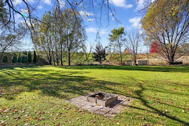 2919 S MOON BEAM COURT, Appleton, WI 54915