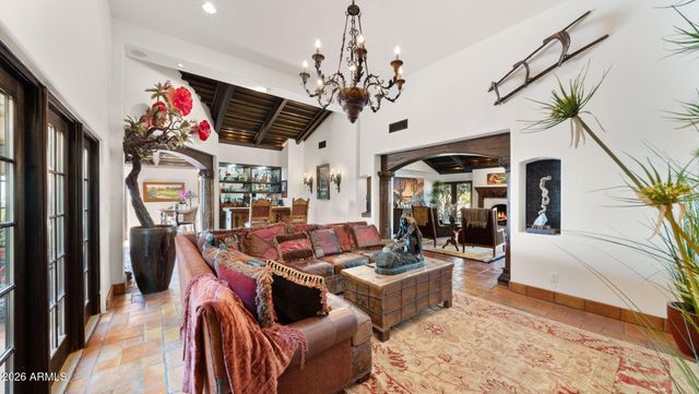 35035 N WHILEAWAY Road, Carefree, AZ 85377