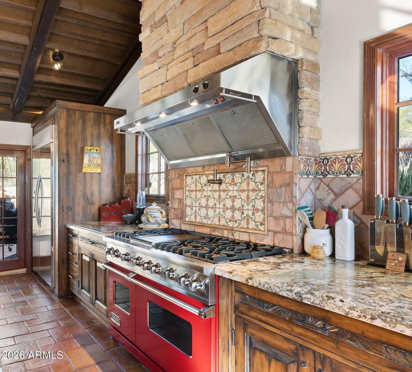 35035 N WHILEAWAY Road, Carefree, AZ 85377 — photo 5