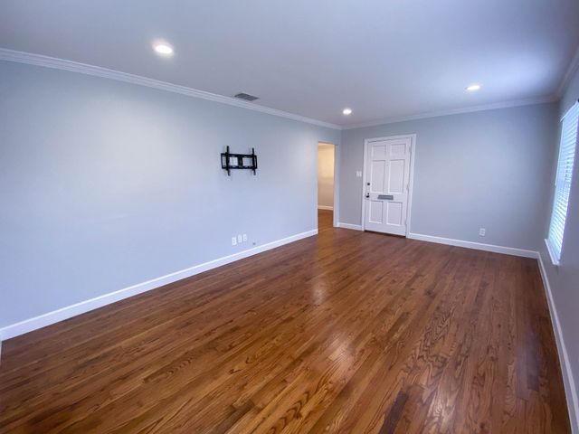 5024 W University Boulevard, Dallas, TX 75209