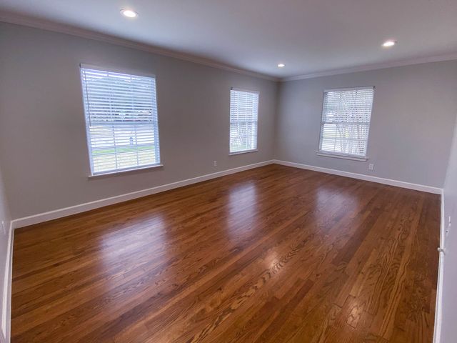 5024 W University Boulevard, Dallas, TX 75209