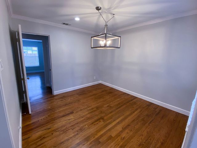 5024 W University Boulevard, Dallas, TX 75209