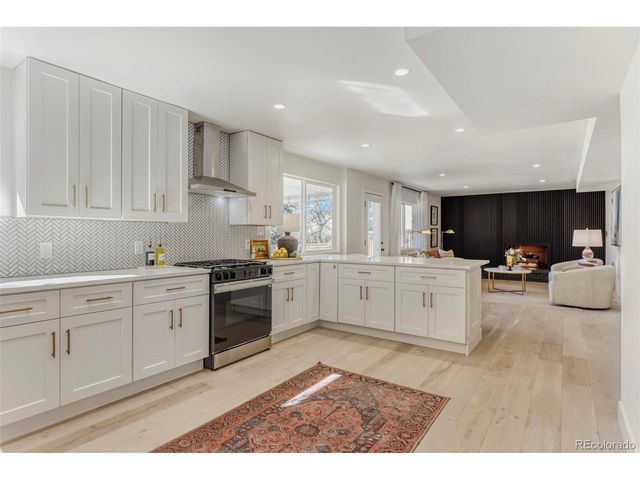 6898 W Nova Dr, Littleton, CO 80128