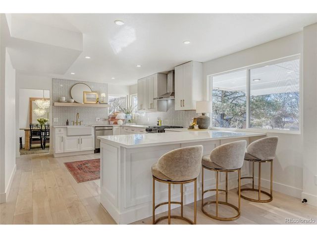 6898 W Nova Dr, Littleton, CO 80128