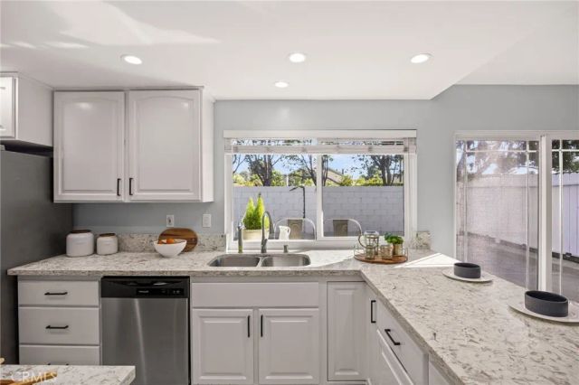 15 Bluecoat, Irvine, CA 92620