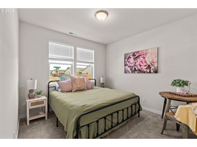 2407 W 8TH Ave, Junction City, OR 97448