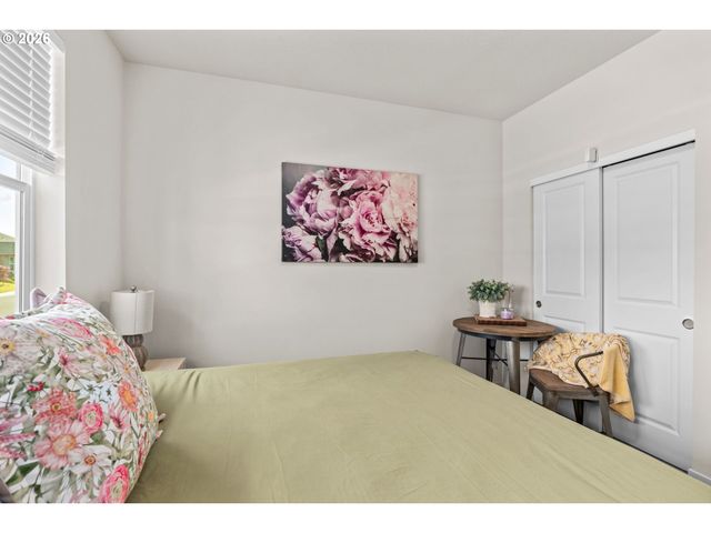 2407 W 8TH Ave, Junction City, OR 97448