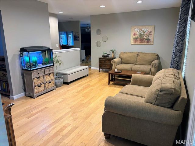 3967 Summerview Drive, St Charles, MO 63304