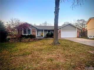 3967 Summerview Drive, St Charles, MO 63304