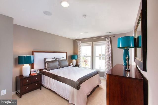 21754 HARROUN TER, Ashburn, VA 20147