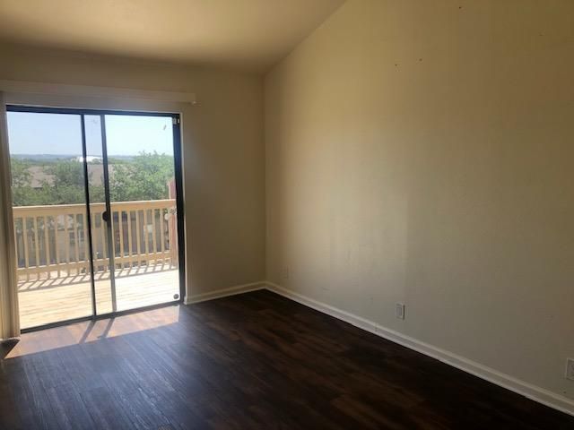 505 Demarett DR 12, Point Venture, TX 78645