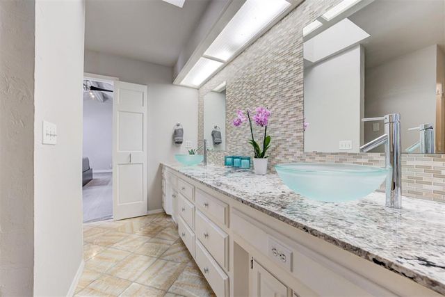 2105 NW 59th Place, Oklahoma City, OK 73112