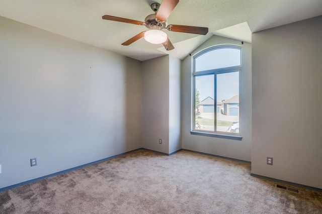 606 S Reece Rd, Goddard, KS 67052