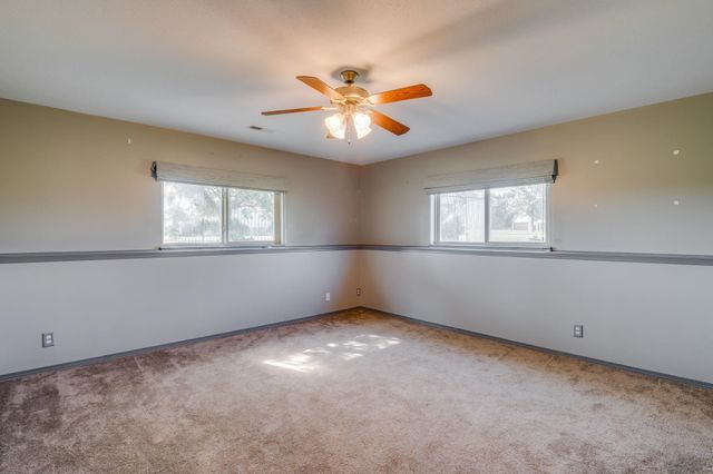 606 S Reece Rd, Goddard, KS 67052