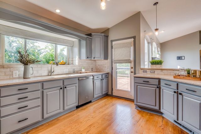 606 S Reece Rd, Goddard, KS 67052