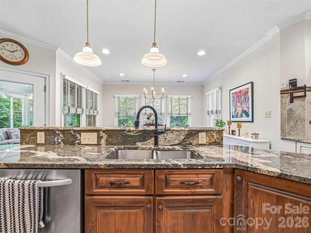 1005 Windsor Drive, Asheville, NC 28803